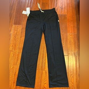 VUORI wide leg pants Medium - NWT